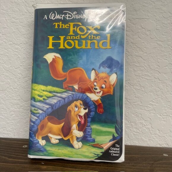 Disney The Fox and the Hound VHS 1994 Clam Shell Case Movie Classic - Picture 1 of 4
